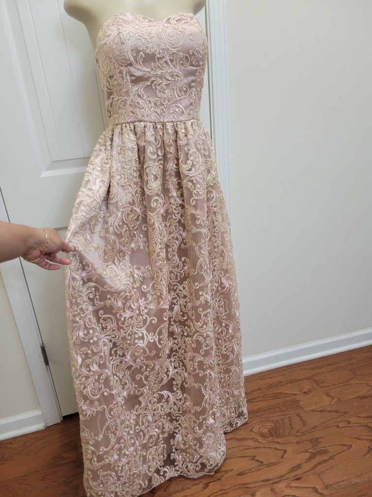 BEAUTIFUL LONG DRESS