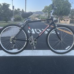 Almost mint condition 20” Diamond back with 26” wheels 