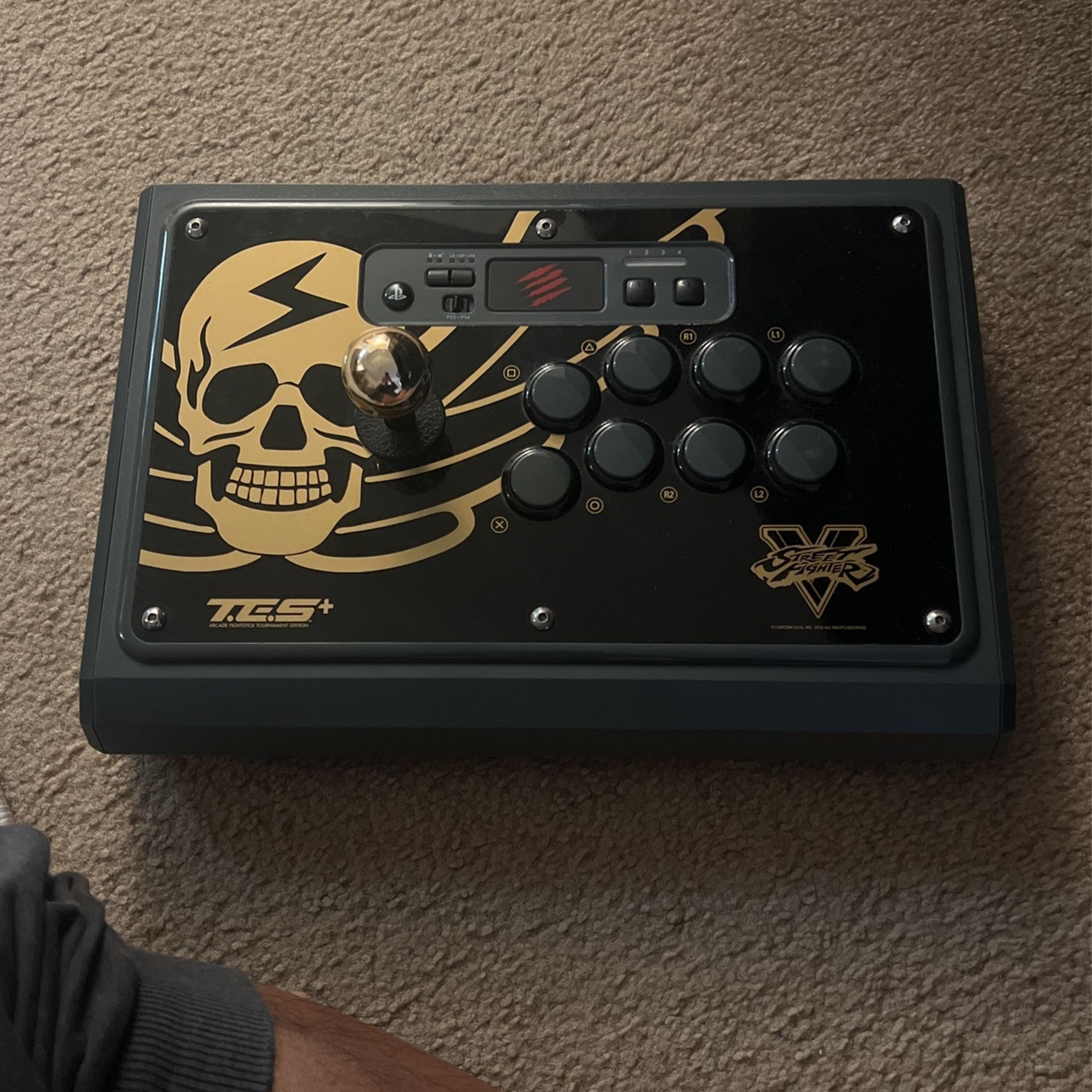 Madcatz TES+ Fight Stick Arcade Stick
