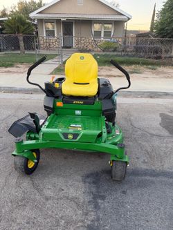 John Deere
Z315E 42 in. 20 HP Gas Dual Hydrostatic Zero Turn Riding Lawn Mower