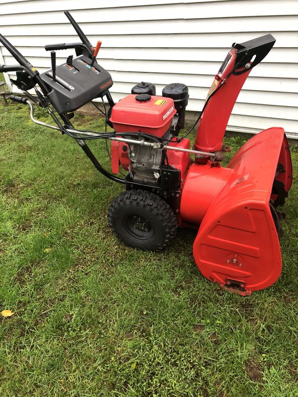 Honda snow blower HS828 hydro pull start only for Sale in Bloomfield