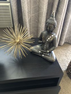 Decor two items for 15