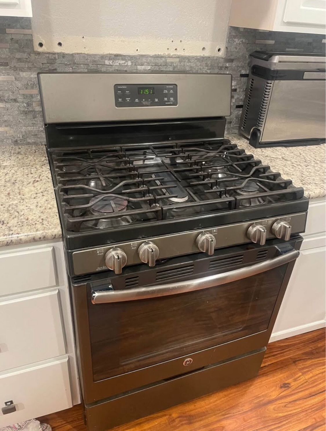 Propane Stove With Air Fryer Feature