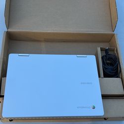 Samsung Chrome Book 2 Laptop. Touch Screen! Brand New Never Used! With Box 