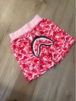 BAPE SHORTS SIZE M