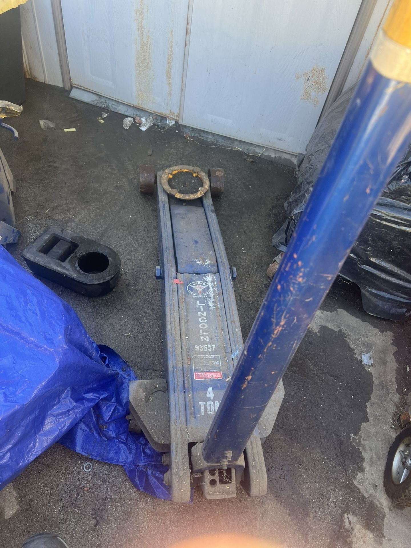 Walker 4 Ton Platform Jack With Matching Stands