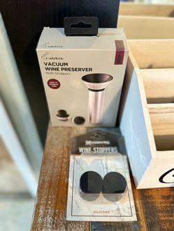 Rabbit Vacuum Wine Preserver with Stoppers