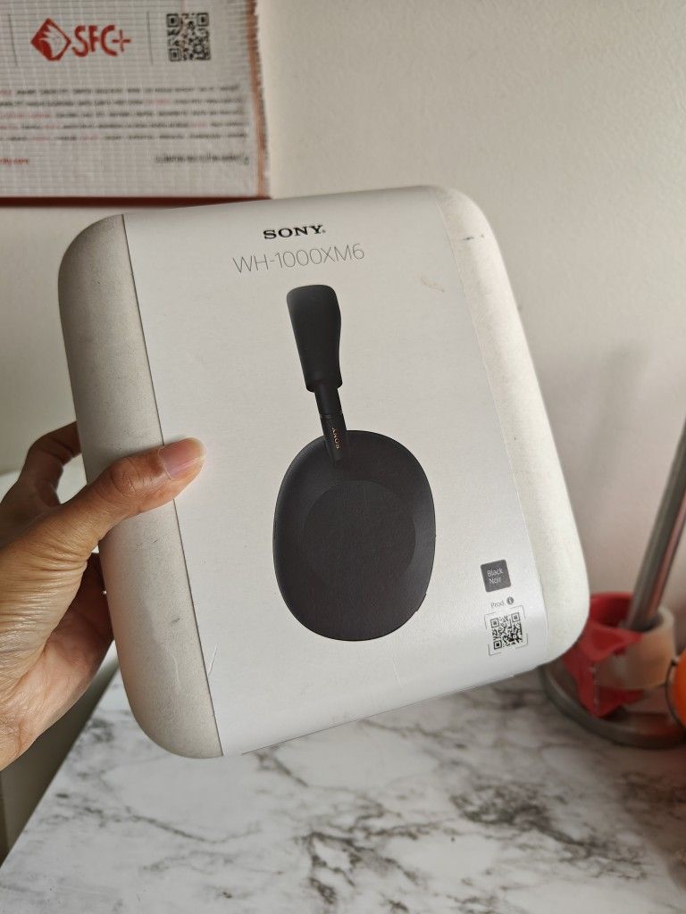 Sony WH-1000XM6 Headphones Canceling Noise