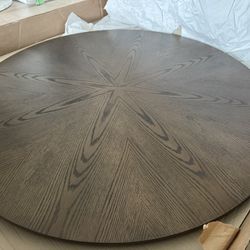 NEW IN BOX Table top + base | Farmhouse dining table