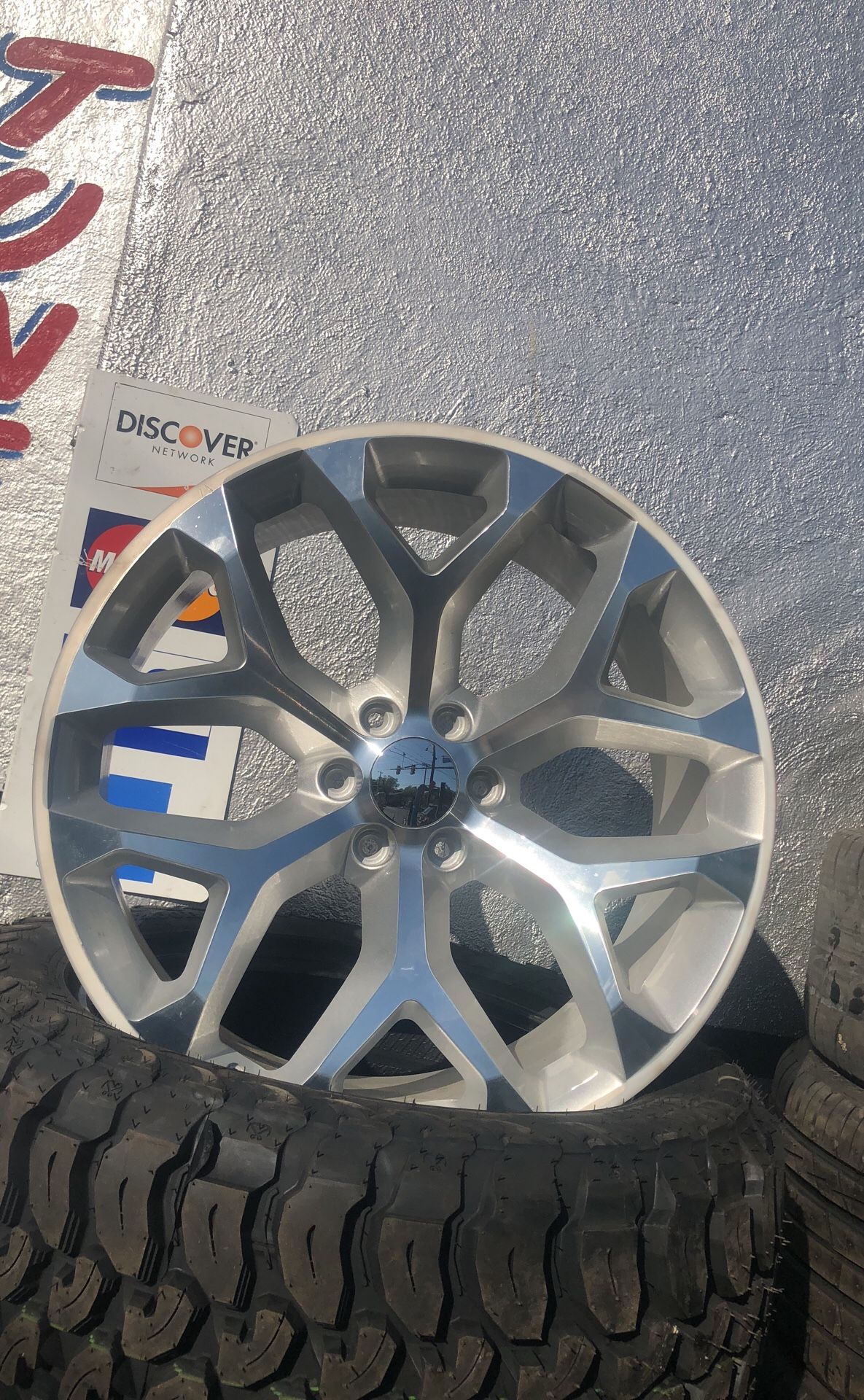 Snowflakes 24 inch wheels and tires