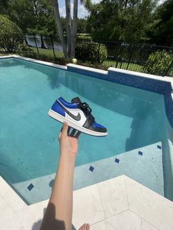Size 8 Jordan 1 Low Royal Blue 