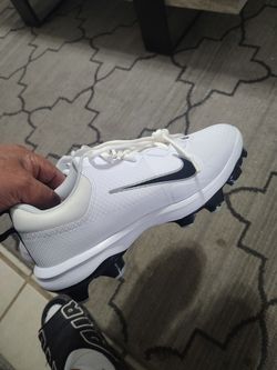 Trout Baseball Cleats