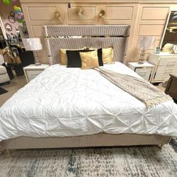 4 pc Upholstered E-King Bedroom Set! Cream FLOOR MODEL SPECIAL! 