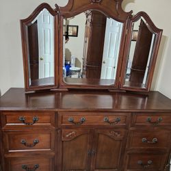 Beautiful solid wood KING bedroom set