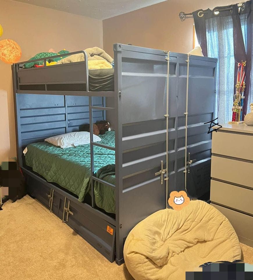 Cargo Gunmetal Finish Bunk Bed
ACME$10 Down Payment And Financing Available