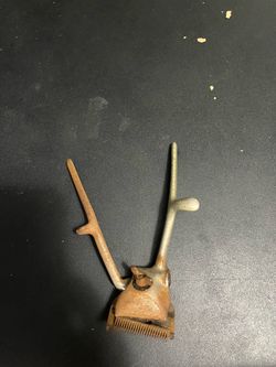 Vintage Manual Hand Hair Clippers / Barber Tool