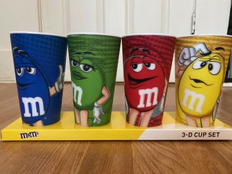 3-D M&M cups