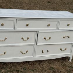Long Dresser