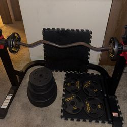 Lifting Rack Home Gym Setup  Need GONE ASAP