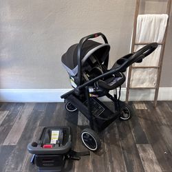 GRACO caddy stroller and SNUGLOCK and infant car seat!