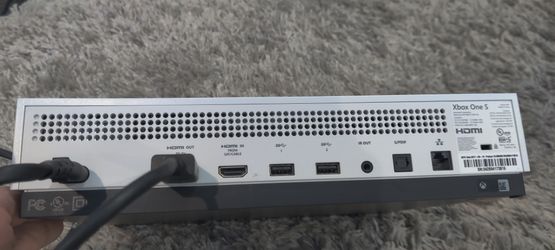 XBOX 1S - Price Includes 5 Games, 3 Controllers, 1 Headset