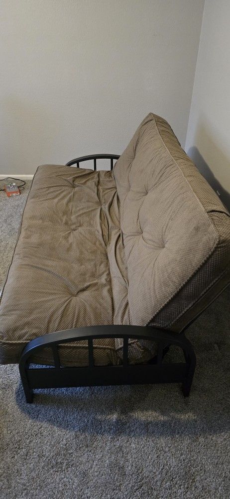 Queen Size Futon with top padding