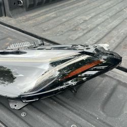 Headlight C8 Corvette 