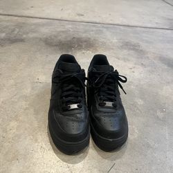 Black Air Force Ones 9.5 US
