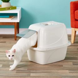 Van Ness Enclosed Cat Litter Pan
