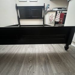 Queen Wooden Bed Frame 