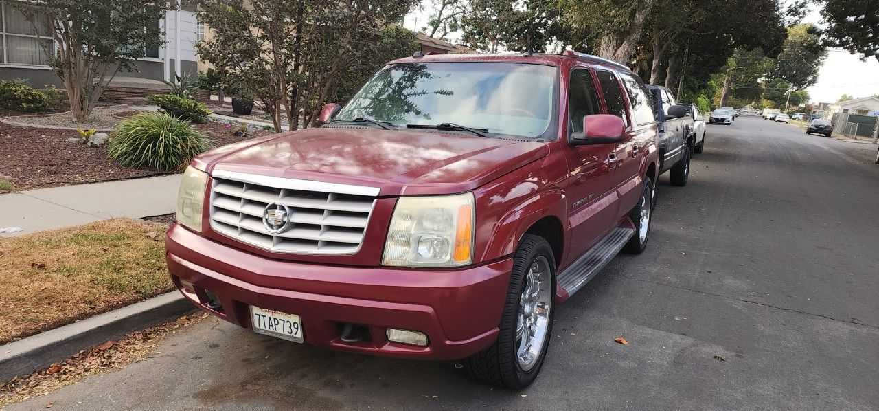 2004 Cadillac Escalade