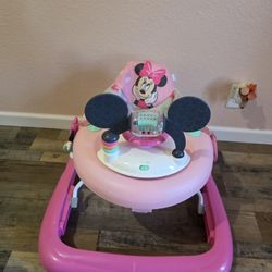 Baby Walker Minnie Mouse