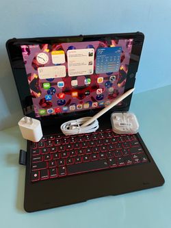 Apple IPad 9th Generation (10.2” Retina /Touch ID /IOS 26/ 2021 Model) 64GB with Pen, Keyboard  & Accessories