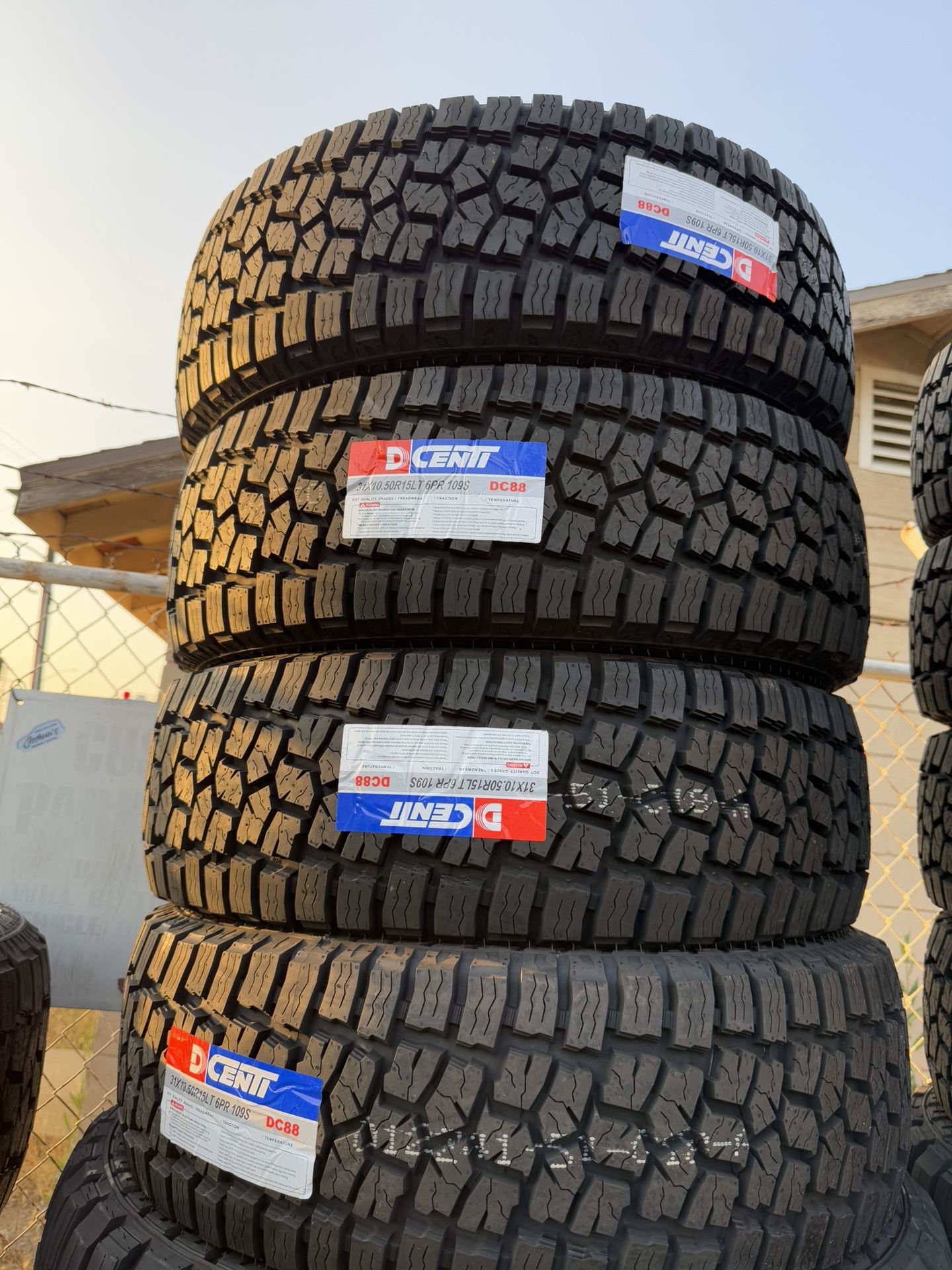 31 10.50 15 Vendo Un Set De Llantas Nuevas Con Garantía Marca Centi