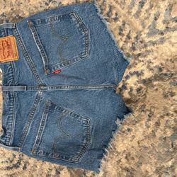 501 Levi’s Denim Shorts 
