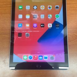 Apple iPad 5th Generation  (Nosotros Hablamos espanol)