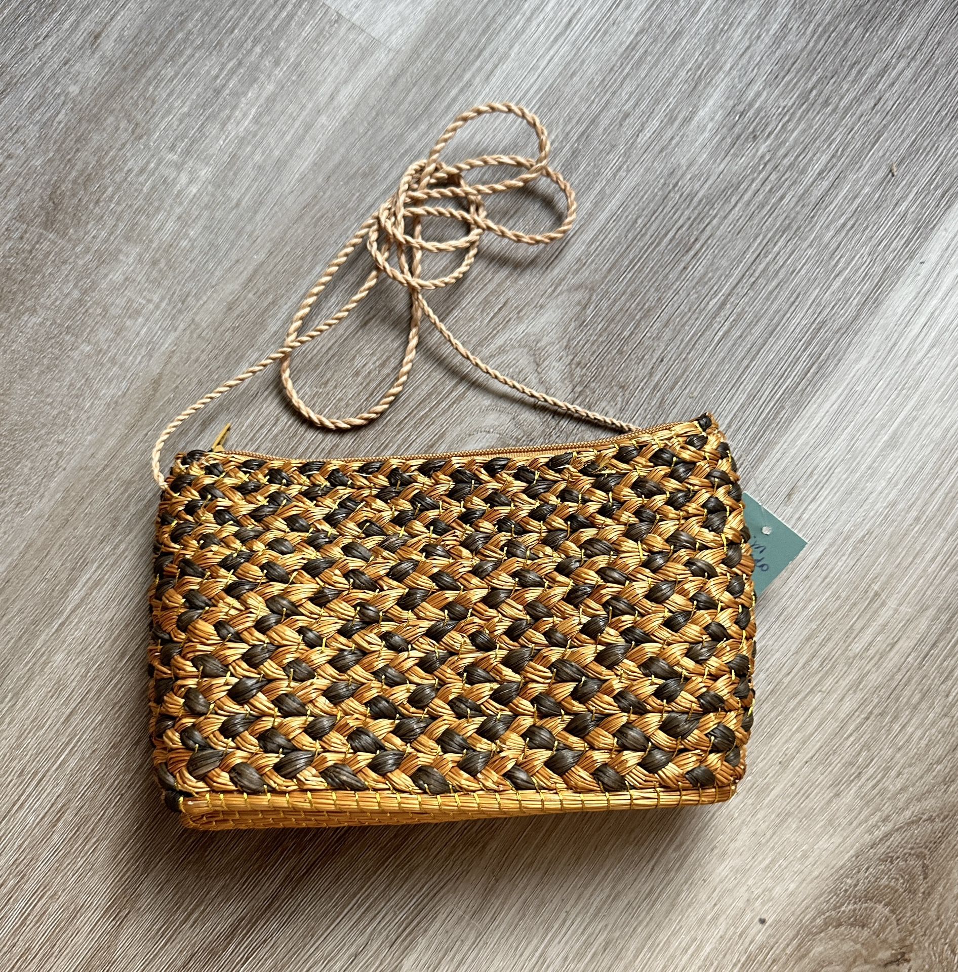Brazilian Vegetable Gold Criss Cross Weaved Clutch Purse Vegan 6" NWT