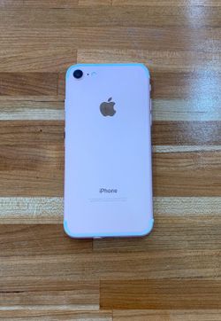 Apple IPhone 7 128GB UNLOCKED -Fully Working -LIKE NEW with Charger!!!!!!