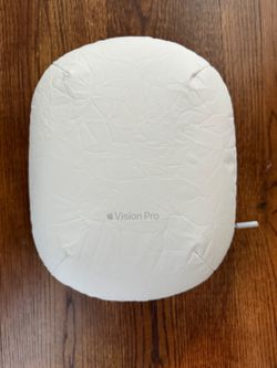 Apple Vision Pro Travel Case - BRAND NEW