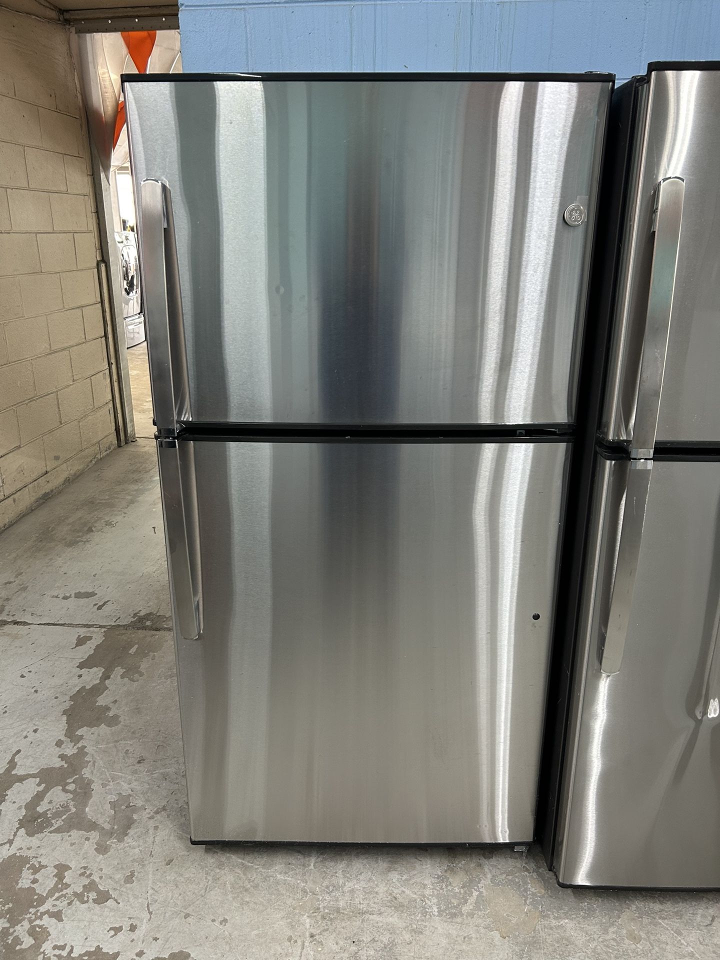 Brand New 21 Cu Ft Stainless Refrigerator