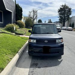 SCION XB 2009
