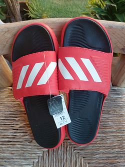 Adiddas Alphabounce Slides