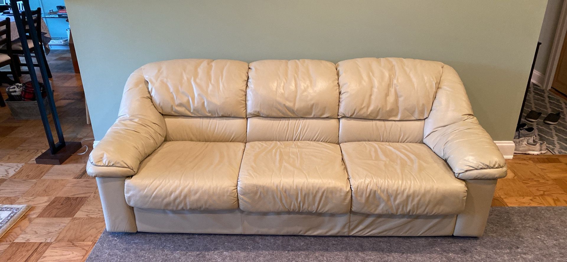 Couch/Love Seat/Chair & Ottoman set