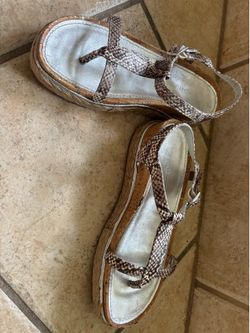 Donald Pliner Shoes
