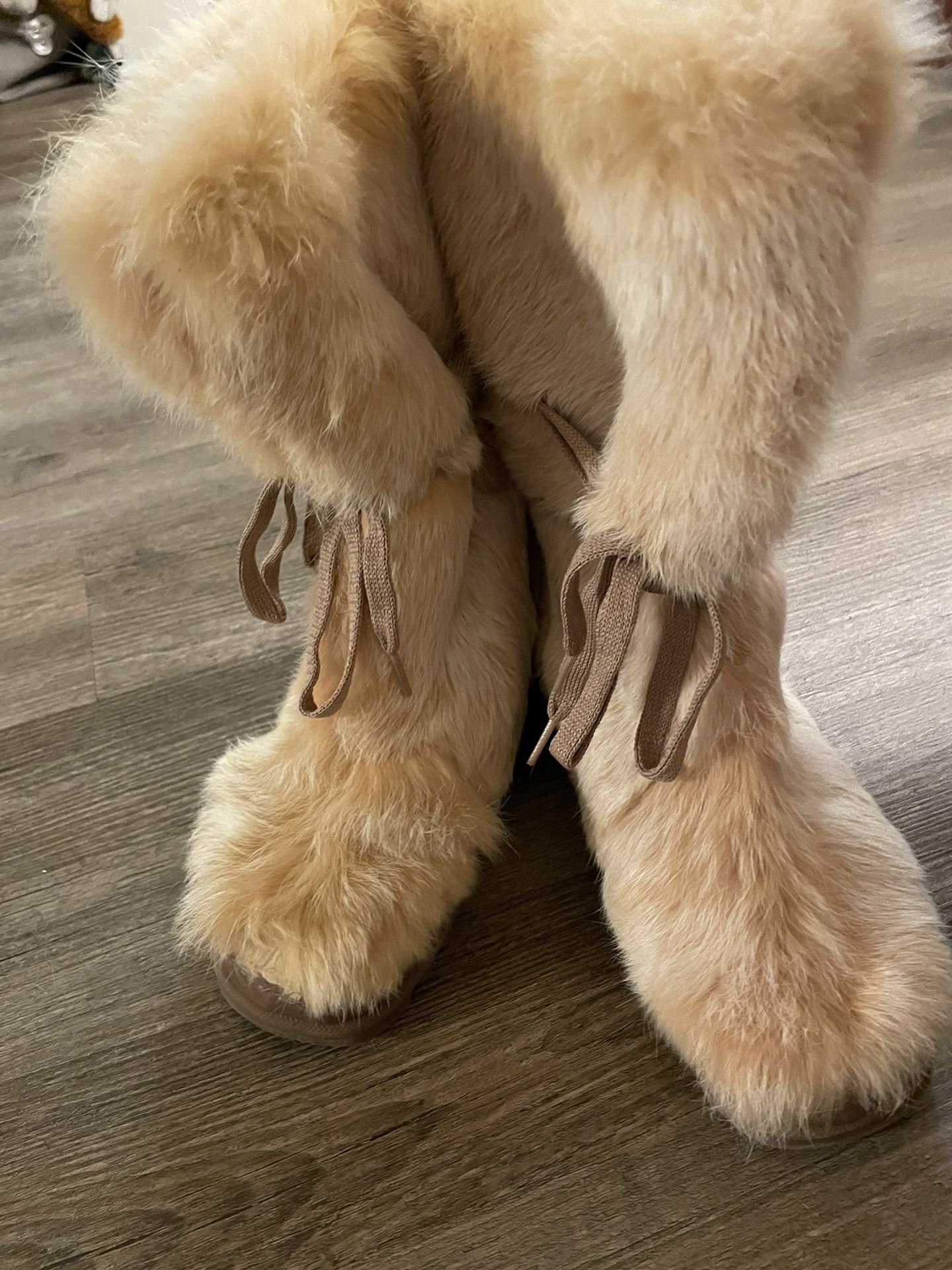Bebe Boots (Fur)