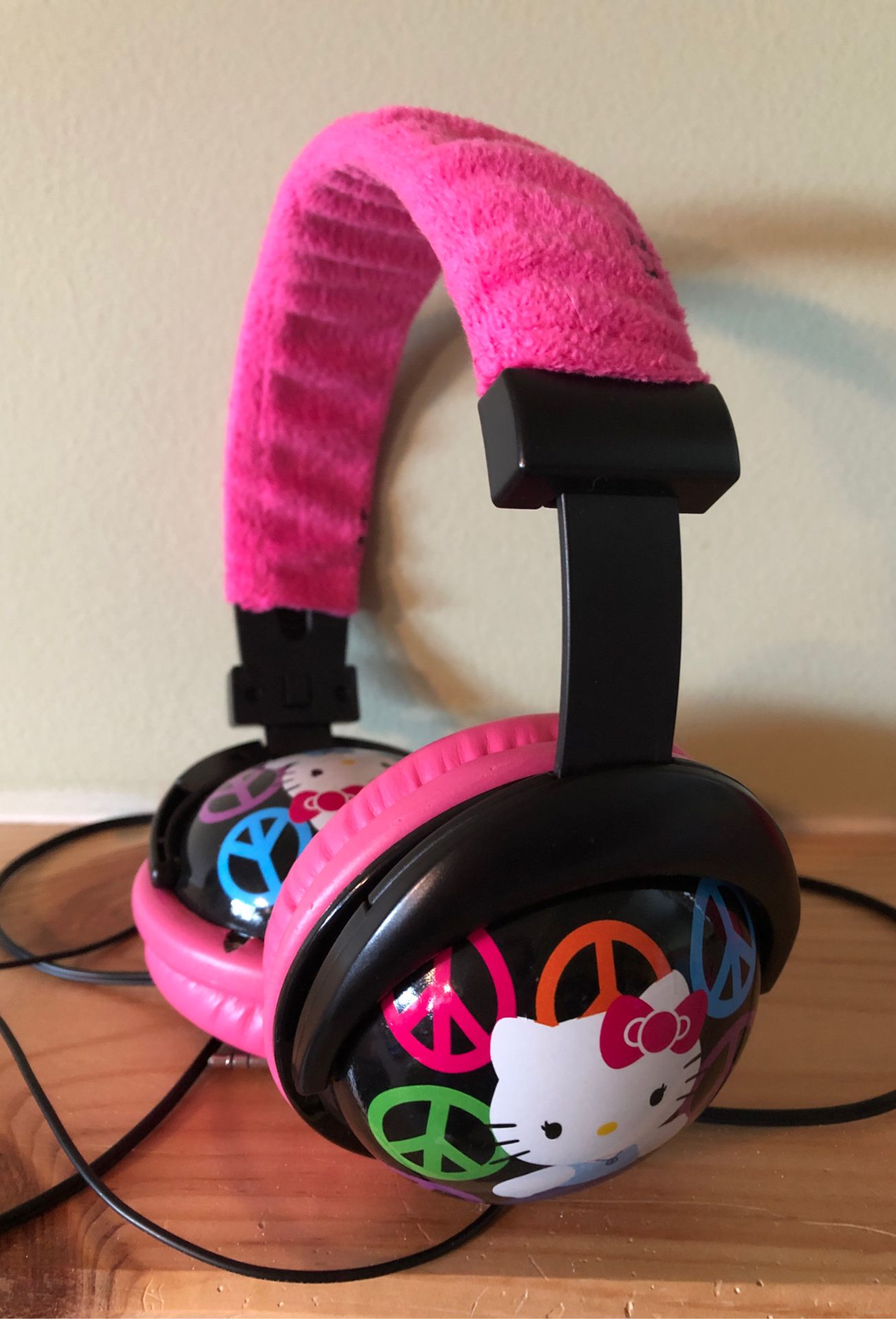 Hello kitty head phones