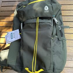 Sierra Designs Mount Sanitas Backpack 40L – New, Hydration Compatible, Hiking Daypack