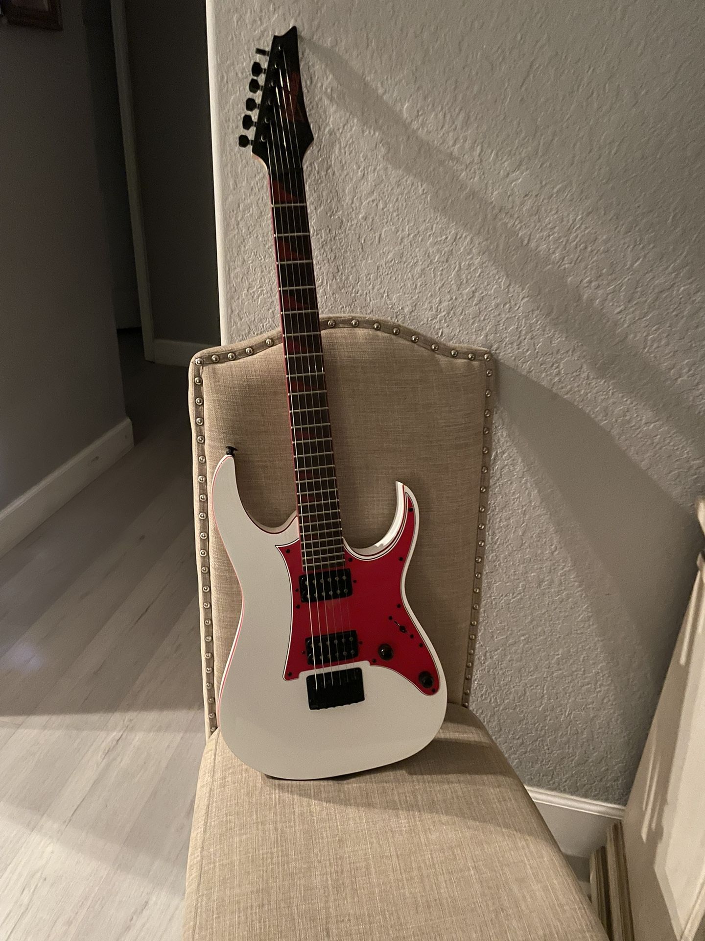 Ibanez Guitar GRG Full Sized