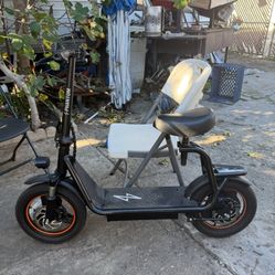 Phantom electric scooter