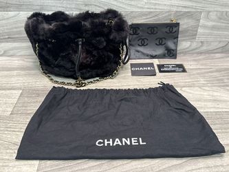 Chanel Black Rabbit Fur Shoulder Bag – Gold Chain & CC Charm - Authentic (A1D024898)